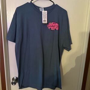 Brand new shirt, super cute!!
